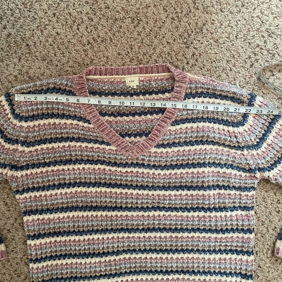 Soft Spring Sweater - Picture 9 of 12